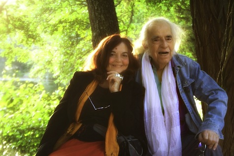 AGC e Isabel Escudero en el verano de 2012 en un paseo por la Ciudad Ducal, Navas del Marqués (ÁVILA)